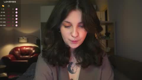 Snapshot of maymary_ chatting on 03-10-26, 06:07 Mary . online show from 03-10-26, 06:07