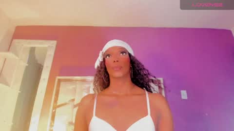 Snapshot of mayo_771804 chatting on 06-15-26, 08:33 Karol black18 online show from 06-15-26, 08:33