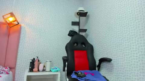 Snapshot of mayte1096 chatting on 05-16-26, 08:07 M A Y T E online show from 05-16-26, 08:07