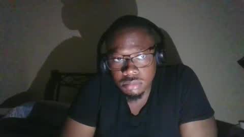 Snapshot of mbsupreme chatting on 04-19-26, 05:51 Mark online show from 04-19-26, 05:51