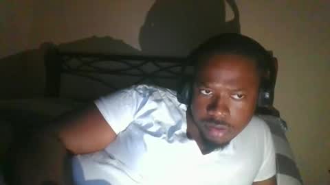 Snapshot of mbsupreme chatting on 04-26-26, 05:27 Mark online show from 04-26-26, 05:27