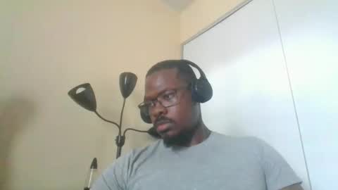 Snapshot of mbsupreme chatting on 05-19-26, 10:38 Mark online show from 05-19-26, 10:38