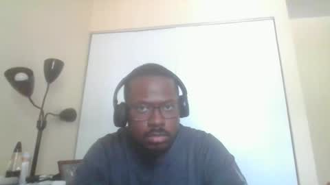 Snapshot of mbsupreme chatting on 05-20-26, 03:51 Mark online show from 05-20-26, 03:51