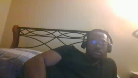 Snapshot of mbsupreme chatting on 05-27-26, 02:41 Mark online show from 05-27-26, 02:41