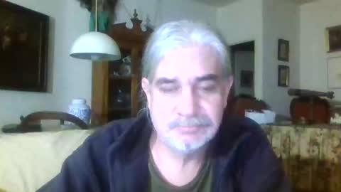 Manu online show from 12-31-24, 12:11