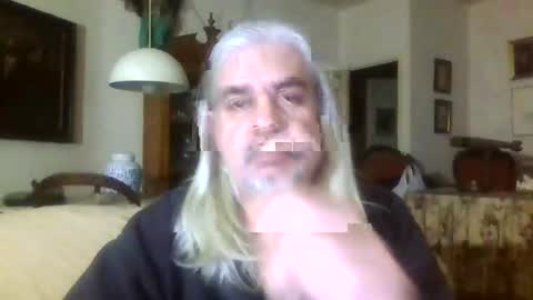 Manu online show from 01-04-25, 10:34
