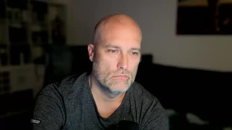 Snapshot of mcinside chatting on 11-05-25, 07:58 mcinside online show from 11-05-25, 07:58