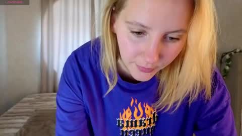 Melissa online show from 05-05-26, 01:24