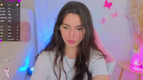 Snapshot of medina_andress chatting on 07-04-26, 08:04 Dina online show from 07-04-26, 08:04