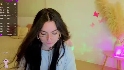 Snapshot of medina_andress chatting on 07-11-26, 07:49 Dina online show from 07-11-26, 07:49