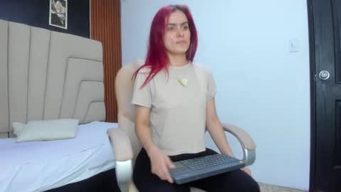 Snapshot of megan_hally chatting on 02-17-26, 03:03 Megan online show from 02-17-26, 03:03