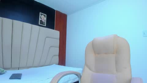 Snapshot of megan_hally chatting on 02-19-26, 02:51 Megan online show from 02-19-26, 02:51