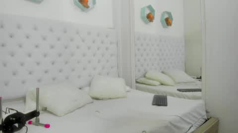 Snapshot of megan_hally chatting on 03-30-26, 11:17 Megan online show from 03-30-26, 11:17