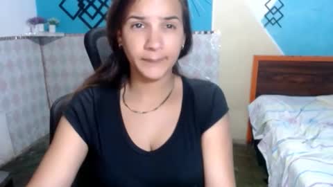 Snapshot of megan_little_ chatting on 06-07-26, 08:34 amanda online show from 06-07-26, 08:34