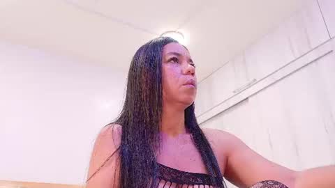 Snapshot of megan_rous2 chatting on 06-17-26, 03:09 megan online show from 06-17-26, 03:09