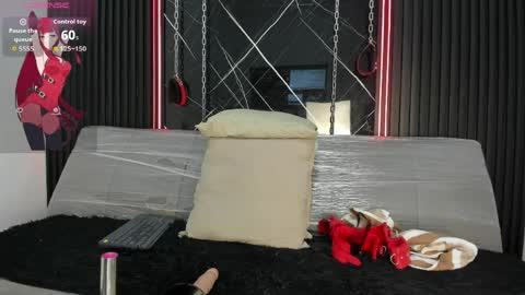 Megan Siner online show from 04-08-26, 12:16