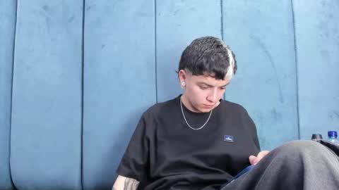 megan_thompsonn_ online show from 05-27-26, 02:19
