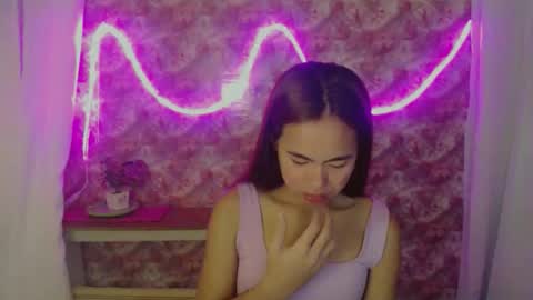 Snapshot of megan_younng chatting on 03-17-26, 07:50 MEGAN online show from 03-17-26, 07:50