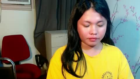 Snapshot of megan_younng chatting on 06-17-26, 10:00 MEGAN online show from 06-17-26, 10:00