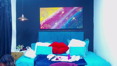 M E G A N   online show from 02-21-25, 07:43