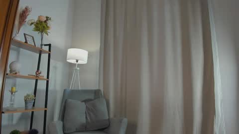 Elly online show from 05-11-26, 02:45