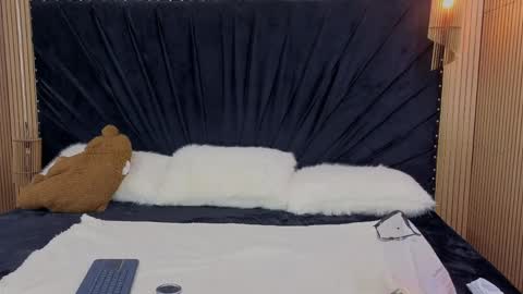 Megan online show from 04-20-26, 01:25