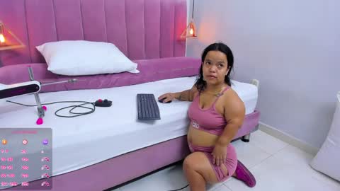 Megan  online show from 04-11-26, 07:40