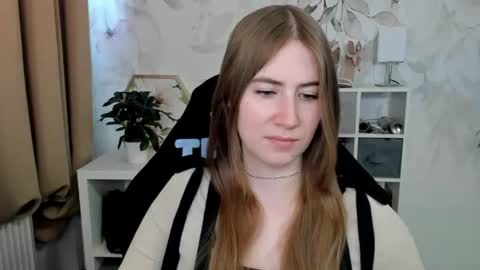 Megan online show from 07-10-26, 05:45