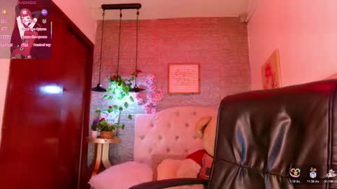 Snapshot of meghan_nill chatting on 03-04-26, 03:01 Meghan online show from 03-04-26, 03:01