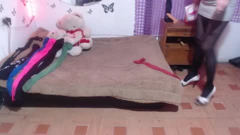 MEGHAN   online show from 12-24-24, 12:33