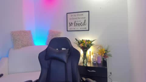 melan_owen online show from 06-08-26, 11:10