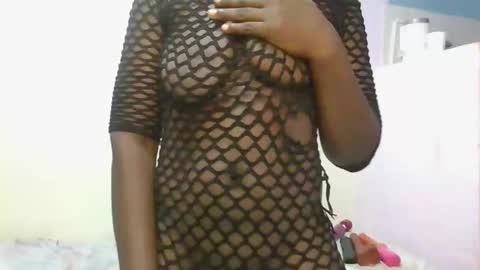 melanie_bae1 online show from 05-04-26, 05:09