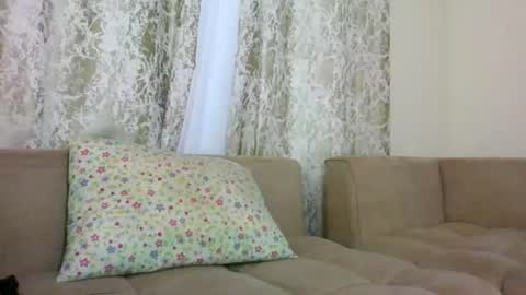 melanie_bae1 online show from 07-17-26, 08:54