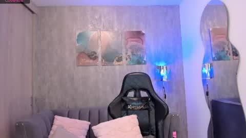 Melanie online show from 06-11-26, 02:53