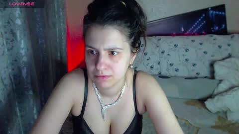 Snapshot of melaniemoor chatting on 12-30-24, 04:53 Melanie Milena online show from 12-30-24, 04:53