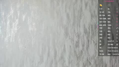 Snapshot of melanierioss_ chatting on 04-19-26, 01:21 online show from 04-19-26, 01:21