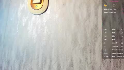 Snapshot of melanierioss_ chatting on 04-21-26, 01:06 online show from 04-21-26, 01:06