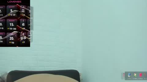 Snapshot of melannie_roses chatting on 07-15-26, 06:57 melannie roses online show from 07-15-26, 06:57