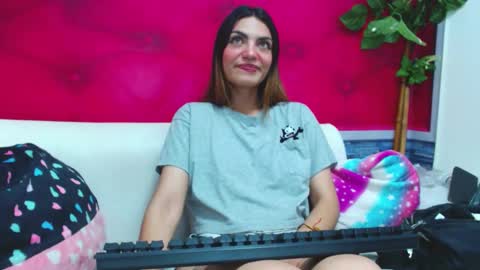 melhiza online show from 12-16-24, 12:26