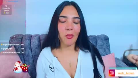    Independent model online show from 01-06-26, 05:33