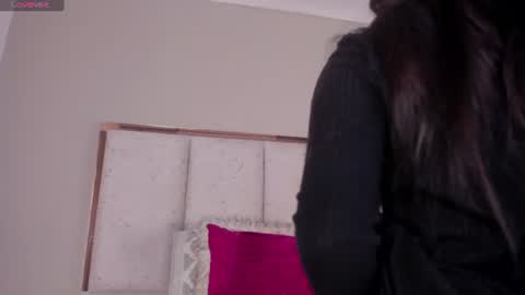 Snapshot of meli_mell chatting on 07-18-26, 12:42 Meli online show from 07-18-26, 12:42