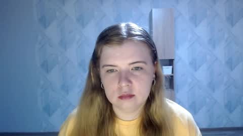 Melina online show from 05-05-26, 06:49