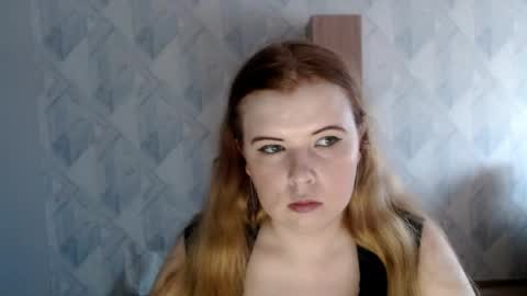 Melina online show from 05-18-26, 04:02