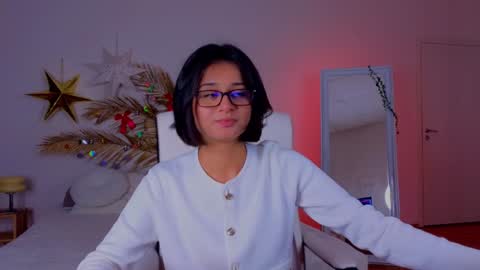 Victoria online show from 01-02-25, 01:19