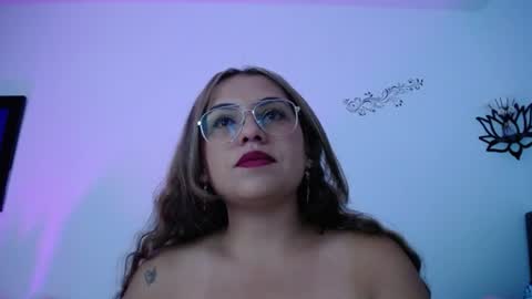 Snapshot of melissa_rhodes chatting on 07-14-26, 11:16 Melissa online show from 07-14-26, 11:16