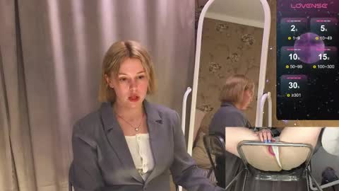 Snapshot of melissaavis chatting on 03-31-26, 05:13 melissaavis online show from 03-31-26, 05:13