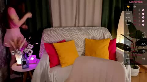 Snapshot of melissabells chatting on 04-28-26, 02:27 Melisa online show from 04-28-26, 02:27