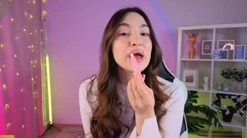 Melissa online show from 05-26-26, 04:19