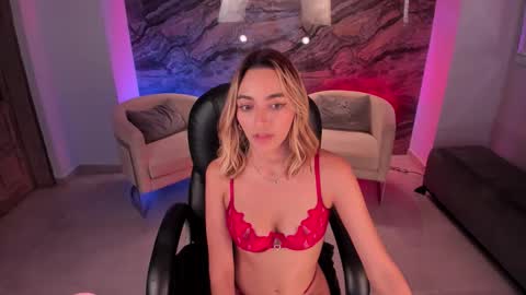 Snapshot of melissamoore_ chatting on 02-15-26, 07:51 Call me Meli online show from 02-15-26, 07:51