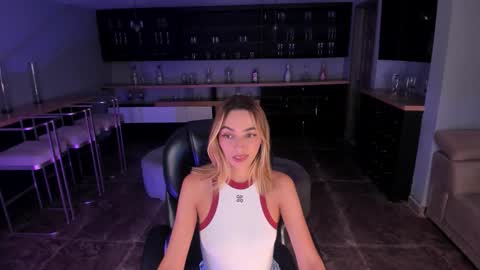 Snapshot of melissamoore_ chatting on 03-24-26, 02:49 Call me Meli online show from 03-24-26, 02:49